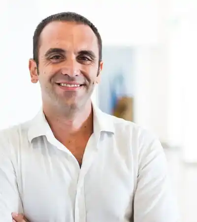 riccardo esposito senior copywriter